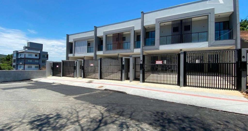 Casa com 3 dormitórios à venda, 105 m² por R$ 590.000,00 - Saguaçu - Joinville/SC