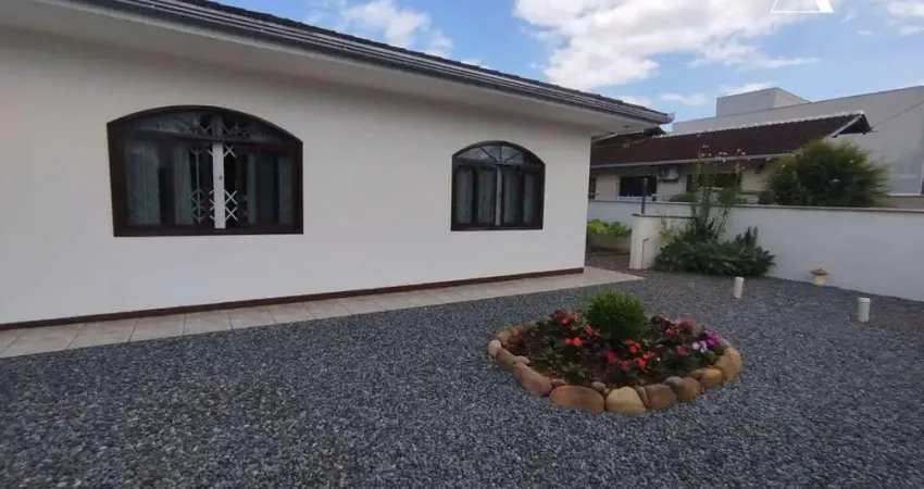 Casa com 3 dormitórios à venda, 158 m² por r$ 790.000,00 - jardim iririú - joinville/sc