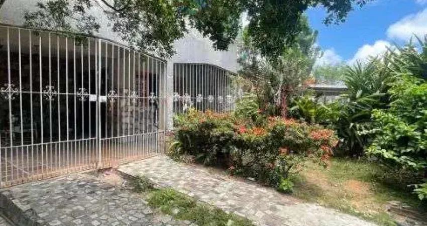 Imóvel para venda tem 240 metros quadrados com 4 quartos em Cordeiro - Recife - PE