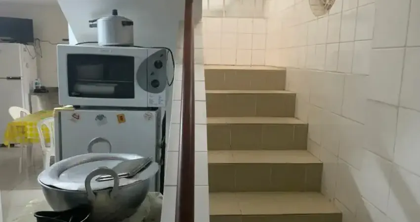 Casa com 5 quartos à venda no Engenho do Meio, Recife