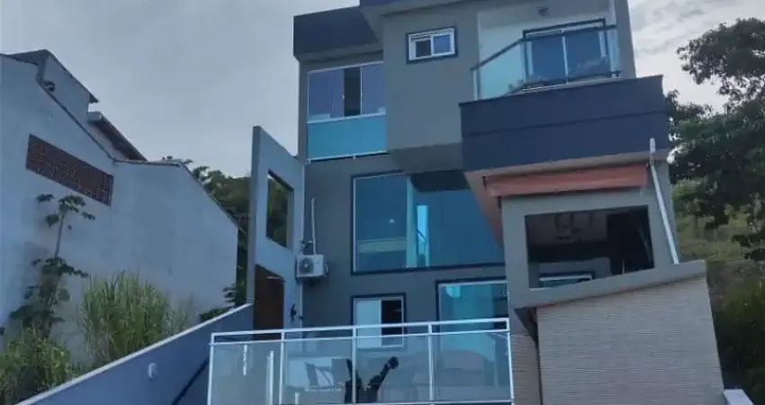 Casa com 3 quartos à venda na Avenida Ricardo Muylaert Salgado, Jardim Guanabara, Macaé