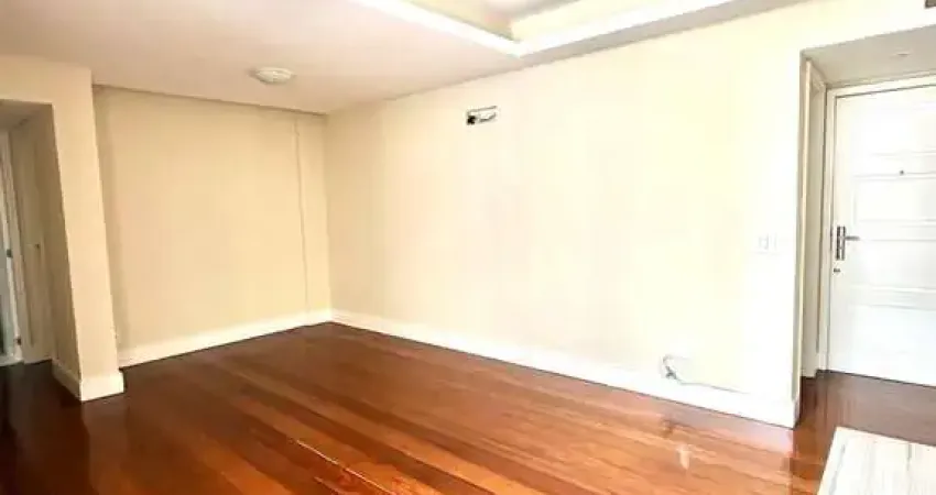Imperdível apartamento à venda na praia de  Icaraí, Niterói-RJ: 03 quartos, 1 suíte, 1 sala, 1 banheiro, 1 vaga de garagem, 90m².