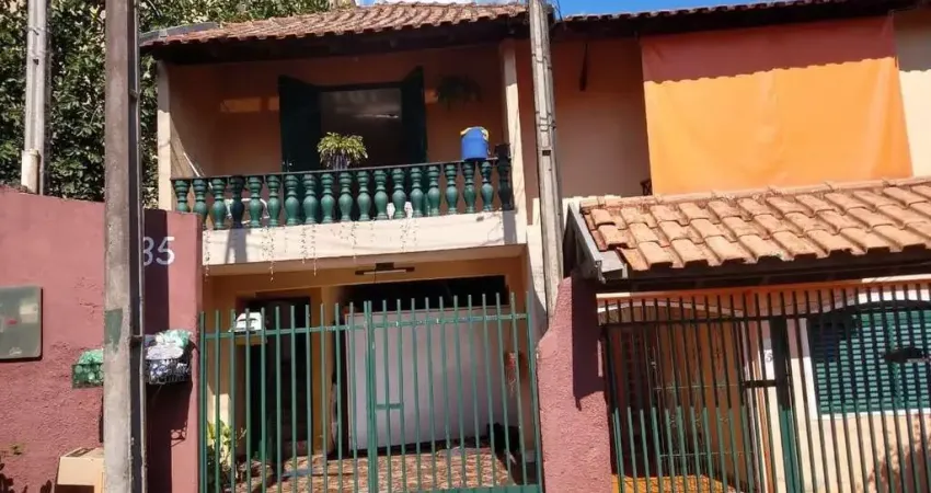 CASA SOBRADO DE 3 CASAS NO MESMO QUINTAL, CORNÉLIO PROCÓPIO PR.