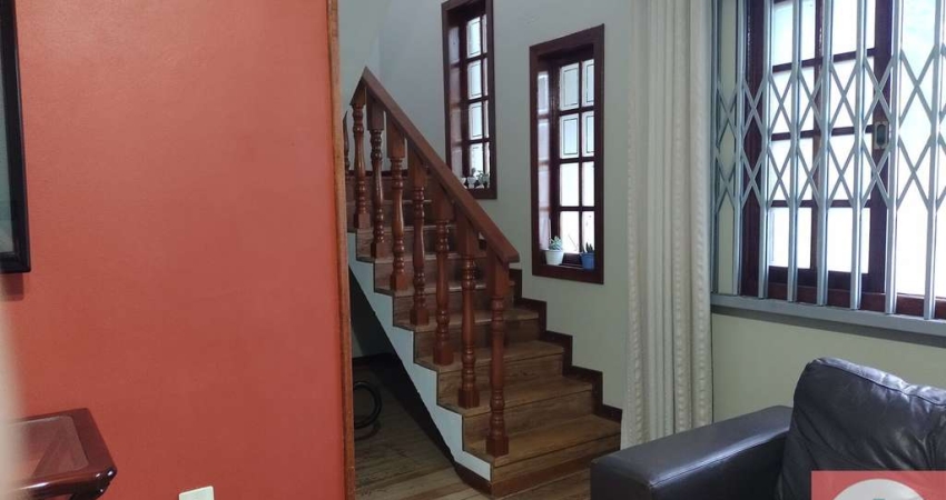 Casa com 4 quartos à venda na Rua Quatorze Bis, Carianos, Florianópolis