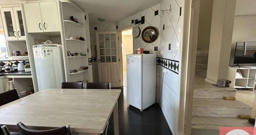 Casa com 3 quartos à venda na Rua Arco-Íris, Carianos, Florianópolis