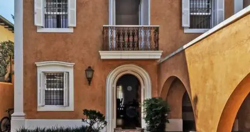 Casa com 3 quartos à venda na Rua Bucareste, undefined, Jardim Europa, São Paulo