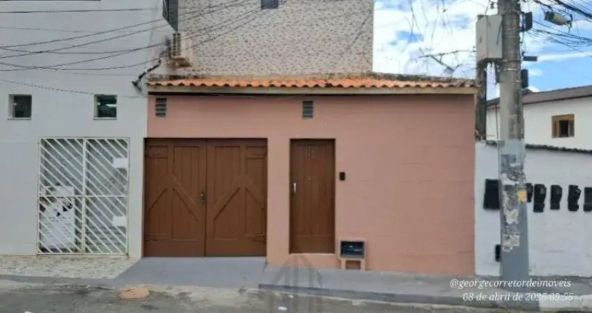 Casa padrão térreo e sob solo com 2/4 suite e closet, cozinha, garagem bem localizada em Pituaçu a vender Salvador Bahia