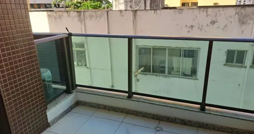 Apartamento com 1/4 nascente total, varanda, mobiliado, medindo 43 m² no terceiro andar do Edifício Boa Vista Pituba vender