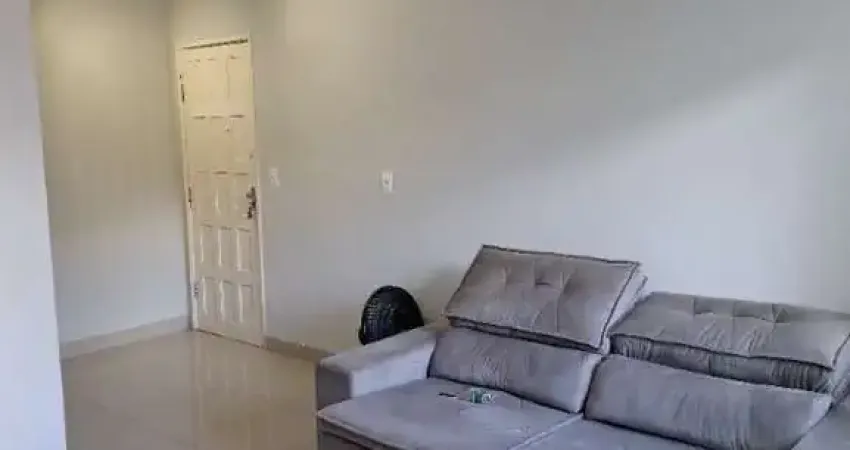 Apartamento com 2/4 prédio de escada com 50 m², 2/4 alugar no Condomínio Villa do Imbuí na Paralela lado do Assaí Supermercado Salvador Bahia