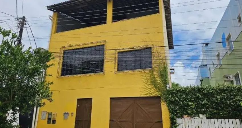 Casa livre com cobertura, varanda, garagem medindo 196 m² alugar em Itinga Lauo de Freitas