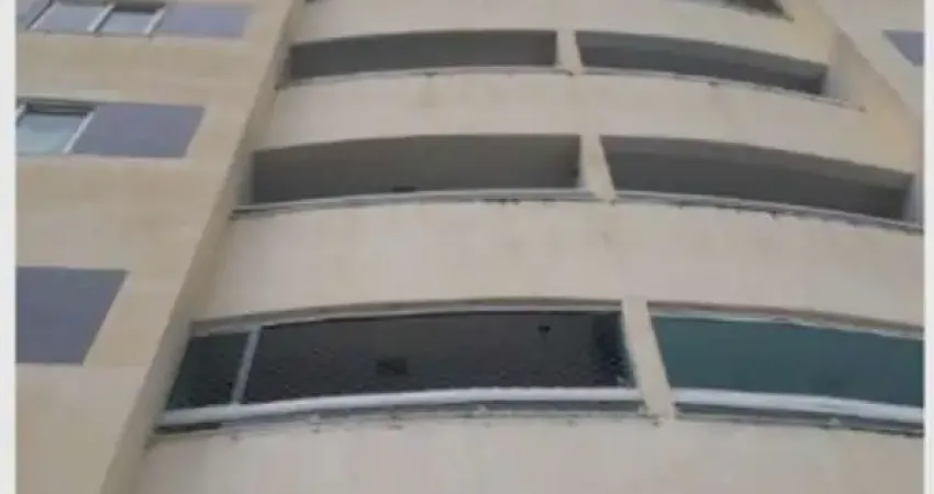 Apartamento com 2/4 dormitórios, dependência, medindo 70 m² no Edifício Floresta Atlântica para vender no Costa Azul Salvador Bahia