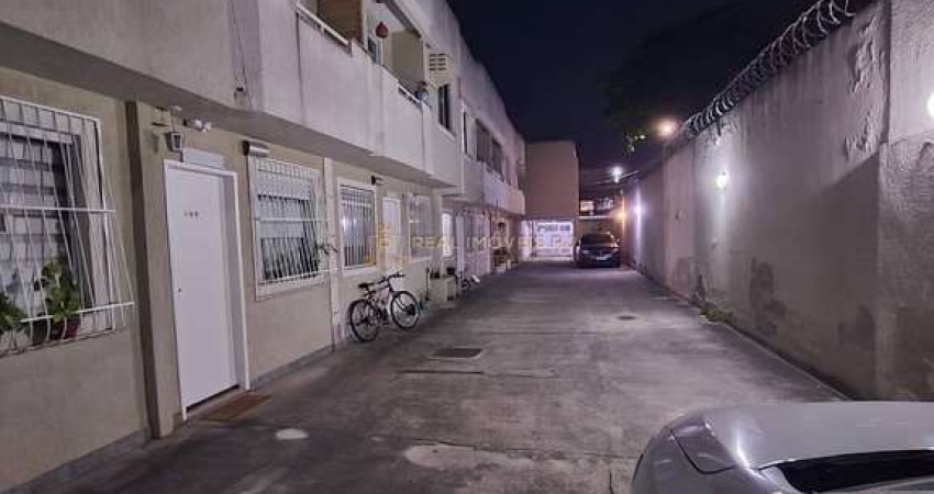 Casa Duplex com 2 Quartos em Quintino