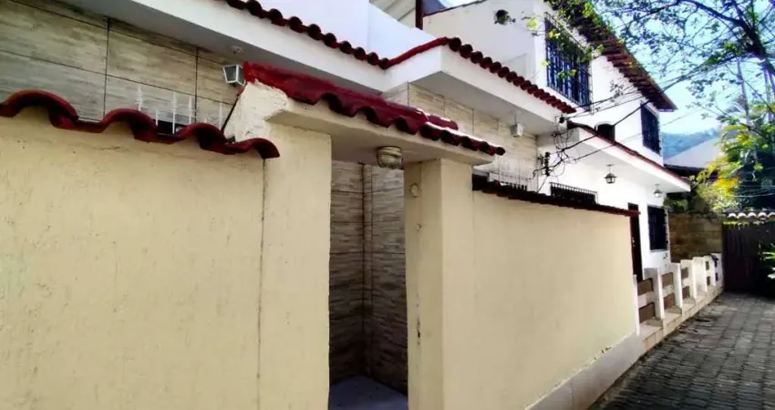 Casa com 2 quartos à venda na Rua Professor Valadares, 12, Grajaú, Rio de Janeiro