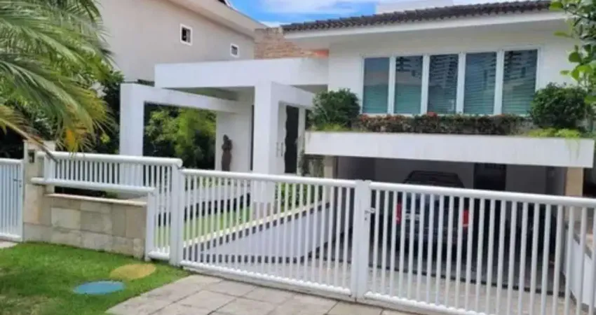 Excelente Casa ,com 4 quartos, 2 suites, Lazer completo, na Barra da Tijuca