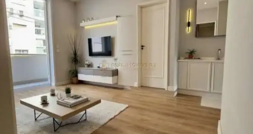 Apartamento , com 3 , Quartos Totalmente Reformado em Botafogo