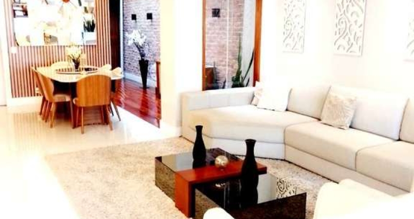 Casa Triplex , com 5 Quartos na Barra da Tijuca
