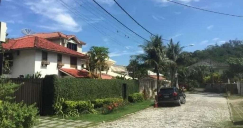 Lote Residencial , com 730m² no Camorim em Jacarepaguá