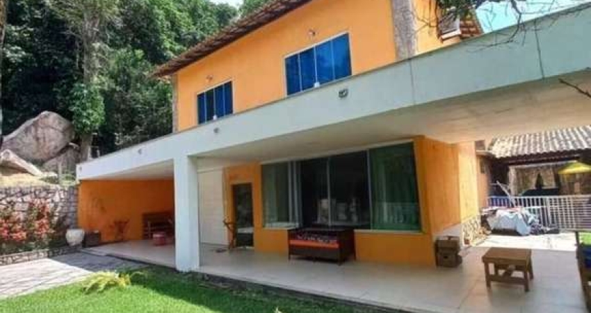 Casa , com 5 Quartos, 3 suítes na Taquara em Jacarepaguá