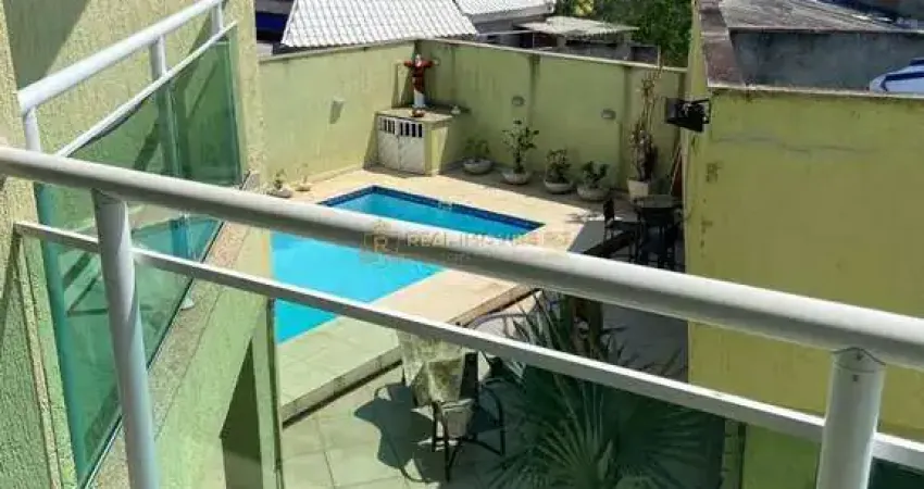 Excelente Casa  ,na Estrada Roberto Burle Marx em Barra de Guaratiba