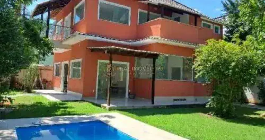 Casa Duplex em Condomínio Fechado. com 4 Suítes em Vargem Grande