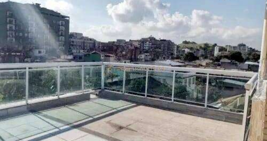 Duas casas , independentes com terraço e churrasqueira em vila