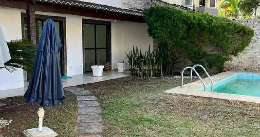 Locação de Casa Duplex no Condomínio Bosque dos Esquilos