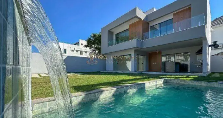 Casa em condomínio com 3 suítes e área gourmet em ilha de guaratiba – 300m²