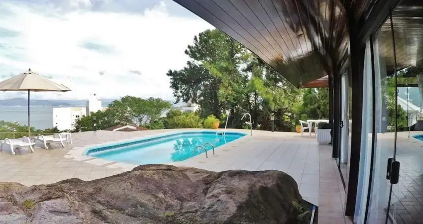 Casa com 4 quartos à venda na Rua Jornalista Narbal Villela, 220, João Paulo, Florianópolis