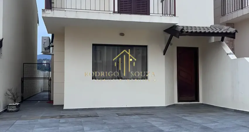 Casa em condomínio fechado com 3 quartos à venda na Vila Santista, Atibaia 