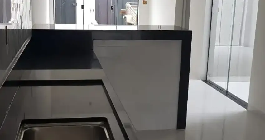 Casa com 3 quartos à venda no Novo Mundo, Uberlândia 