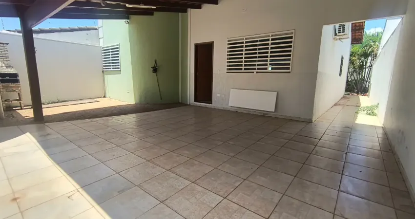 Linda casa no bairro jardim europa, próximo ao batalhão da policia militar