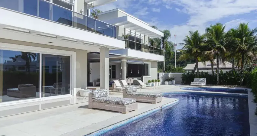Casa para Locação em Florianópolis, Jurerê Internacional, 9 dormitórios, 8 suítes, 11 banheiros, 4 vagas