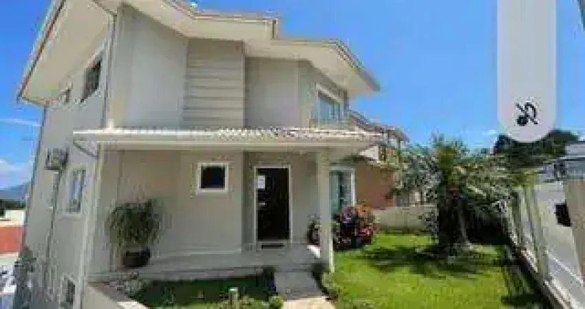 Casa Alto Padrão para Venda em Palhoça, Pedra Branca, 3 dormitórios, 3 suítes, 5 banheiros