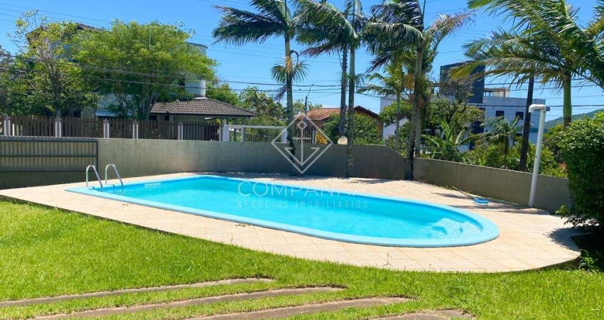 Casa para Venda, Ingleses do Rio Vermelho, 7 dormitórios, 3 banheiros, 4 vagas
