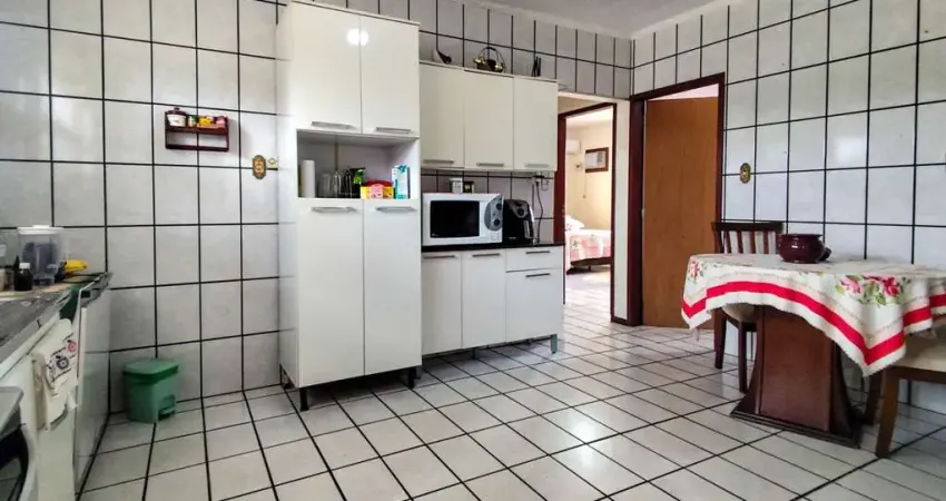 Casa para Venda em Palhoça, Pachecos, 5 dormitórios, 2 banheiros, 3 vagas