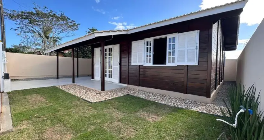 Casa para Venda em Florianópolis, São João do Rio Vermelho, 2 dormitórios, 1 banheiro, 2 vagas