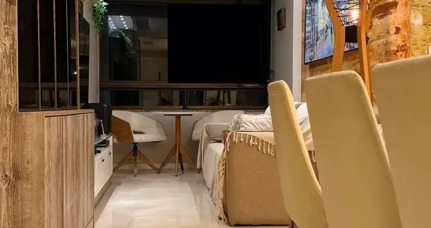 Apartamento em Candeias com 03 Quartos | Andar Alto e Nascente | Reformado | Porcelanato | Móveis fixos