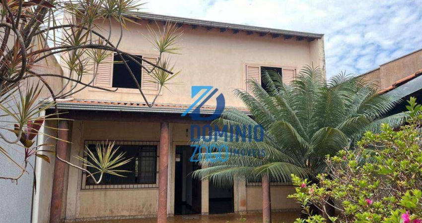 Casa com 4 dormitórios à venda, 238 m² por R$ 440.000,00 - Vila Militar - Uberaba/MG