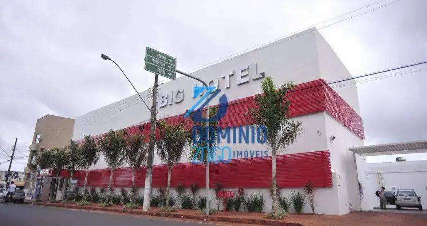 Prédio com 3 salas à venda no Centro, Prata 