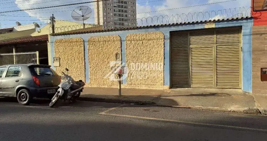 Imóvel com casas à venda, 216 m² por r$ 600.000 - mercês - uberaba/mg