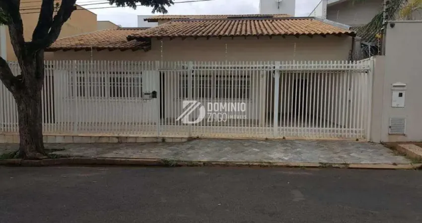 Casa com 4 quartos à venda na Rua Nacib Cury, São Sebastião, Uberaba
