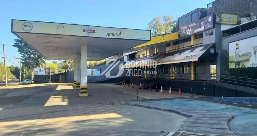 Barracão / Galpão / Depósito com 5 salas para alugar na Avenida Leopoldino de Oliveira, Mercês, Uberaba