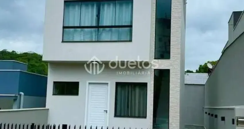 Casa com 2 dormitórios à venda, 78 m² por R$ 460.000,00 - Primeiro de Maio - Brusque/SC