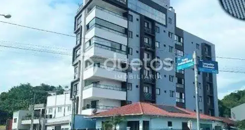Apartamento com 2 dormitórios à venda, 62 m² por R$ 459.000,00 - Azambuja - Brusque/SC