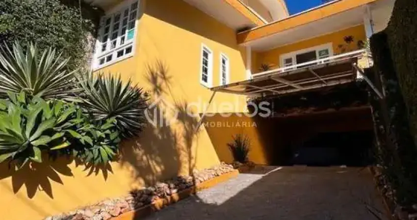 Casa com 4 dormitórios à venda, 215 m² por R$ 1.250.000,00 - Primeiro de Maio - Brusque/SC