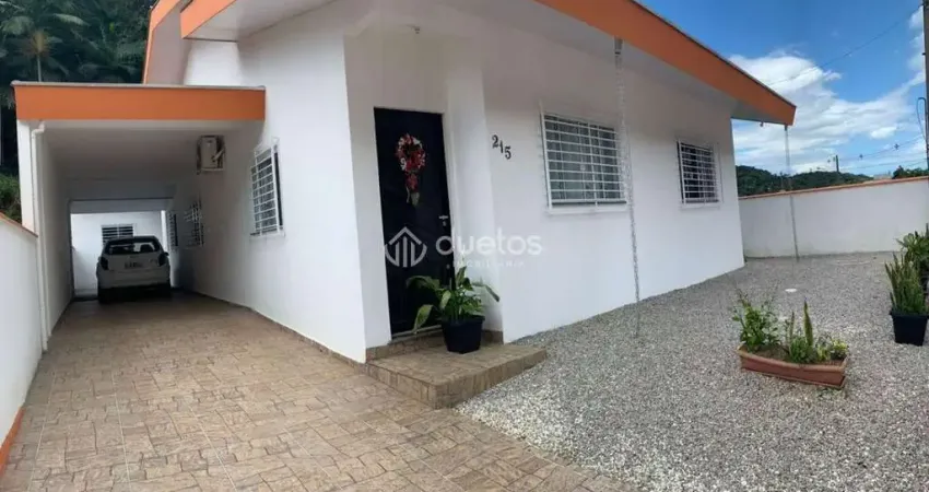 Casa com 3 dormitórios à venda, 150 m² por R$ 600.000,00 - São Pedro - Brusque/SC