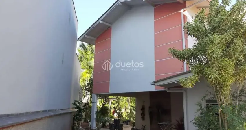 Casa com 4 dormitórios à venda, 170 m² por R$ 750.000,00 - Santa Rita - Brusque/SC
