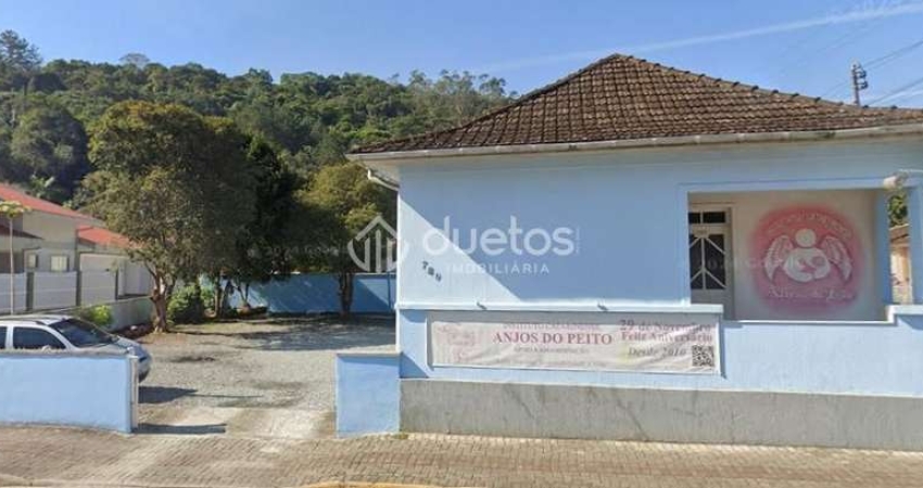 Terreno com casa na geral da Azambuja