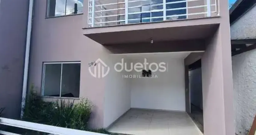 CASA DE 2 ANDARES COM PISCINA À VENDA NO BAIRRO SOUZA CRUZ