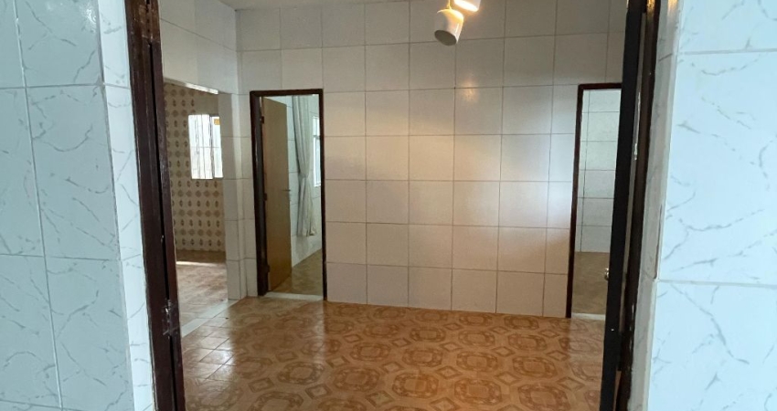 Casa com 3 quartos em excelente estado de conservação - Recife - PE